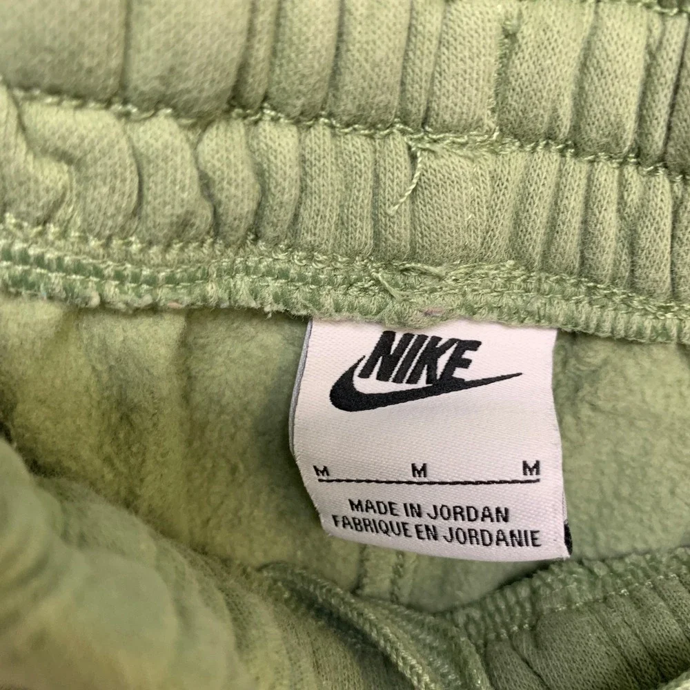 Nike Sweatpants Womens Medium Green Fleece Lined Gym Training Drawstring Waist